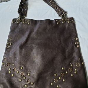 C8,105 Hobo Studded Bag Brown Leather